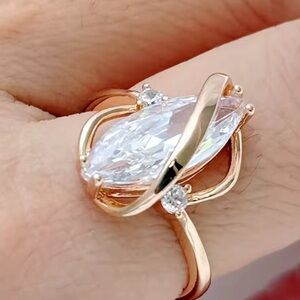 585/14k Rose Gold Marquise Moissanite Fashion Ring Size 7